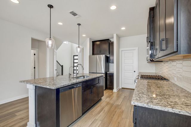13113 Barrister LN, Buda, TX 78610