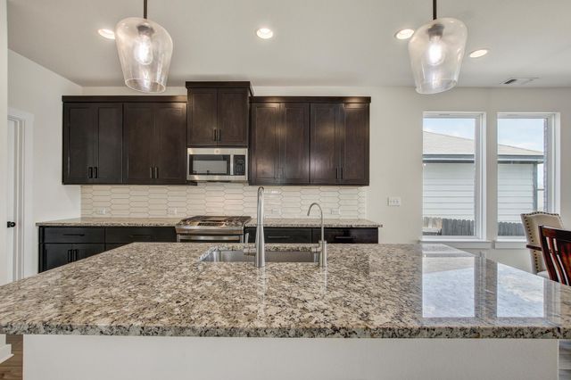 13113 Barrister LN, Buda, TX 78610