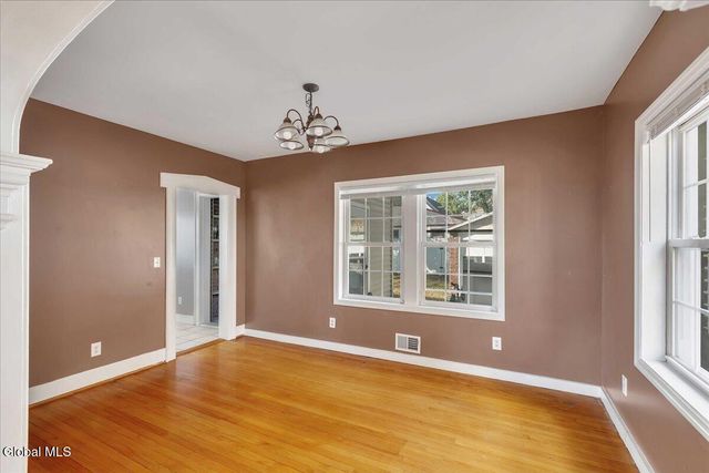 1659 Eastern Parkway, Schenectady, NY 12309