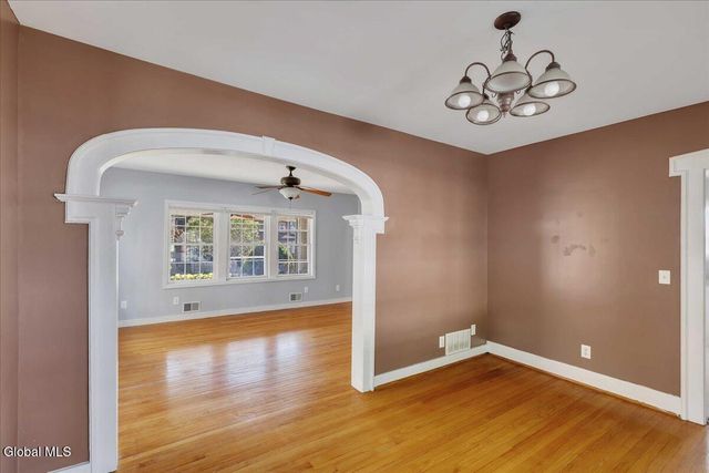 1659 Eastern Parkway, Schenectady, NY 12309