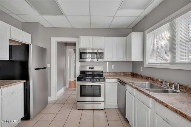 1659 Eastern Parkway, Schenectady, NY 12309