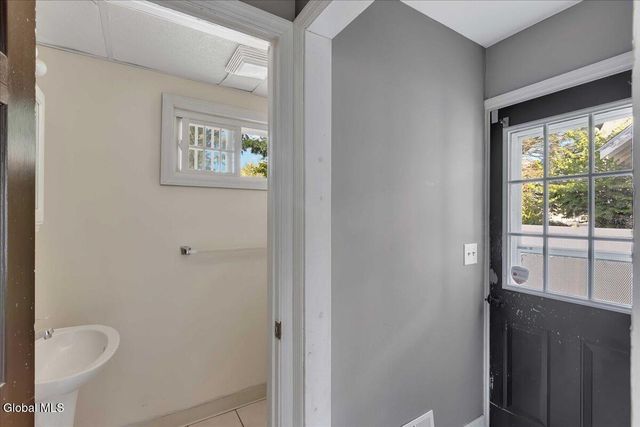 1659 Eastern Parkway, Schenectady, NY 12309