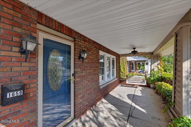 1659 Eastern Parkway, Schenectady, NY 12309