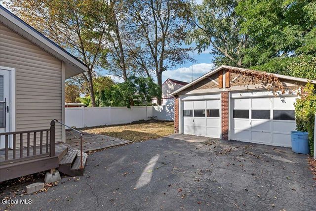 1659 Eastern Parkway, Schenectady, NY 12309