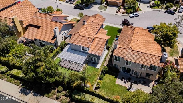 493 Messina Place, Oak Park, CA 91377