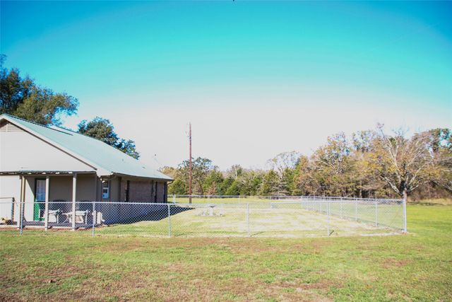 440 CR 1739, Yantis, TX 75497