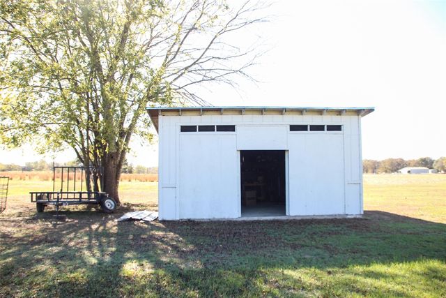 440 CR 1739, Yantis, TX 75497