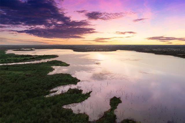 2248 Bluff Court, Cedar Hill, TX 75104