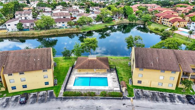 15460 SW 82nd Lane 403, Miami, FL 33193