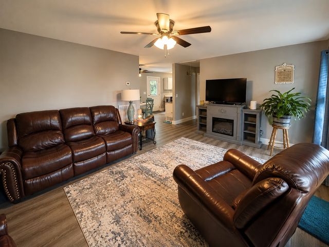 656 Kendra Dr, Smithville, TN 37166