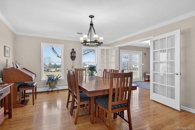 18 Almond Tree Lane, Warwick, NY 10990