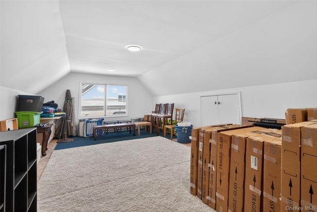 18 Almond Tree Lane, Warwick, NY 10990