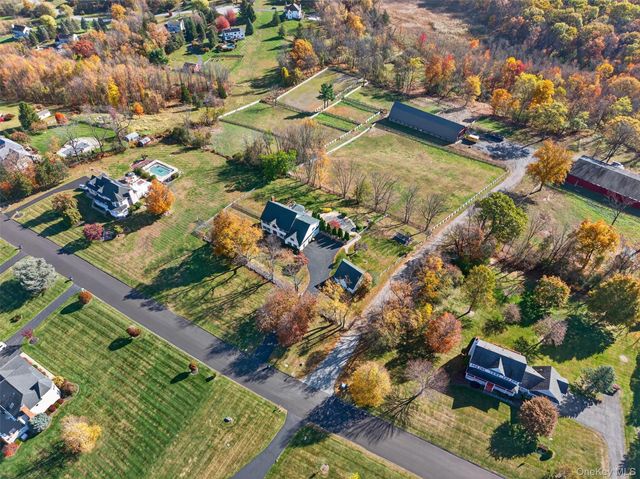 18 Almond Tree Lane, Warwick, NY 10990