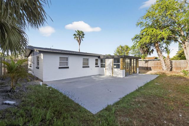 4929 LARGO TERRACE, New Port Richey, FL 34652