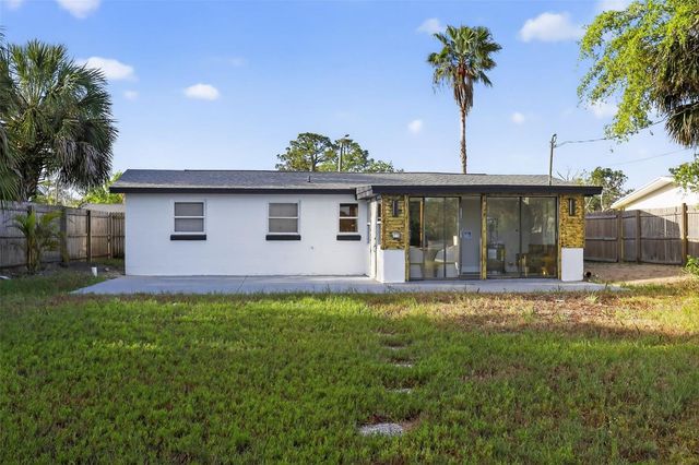 4929 LARGO TERRACE, New Port Richey, FL 34652