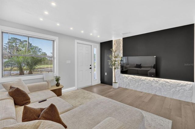 4929 LARGO TERRACE, New Port Richey, FL 34652