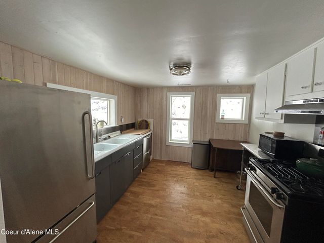 537 Pine St, Mullan, ID 83846
