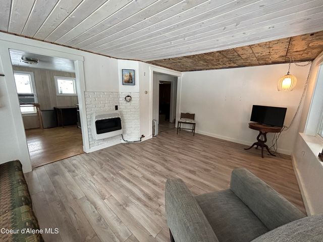 537 Pine St, Mullan, ID 83846