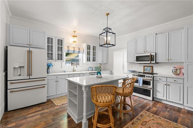 8066 Broad Street, Rural Hall, NC 27045