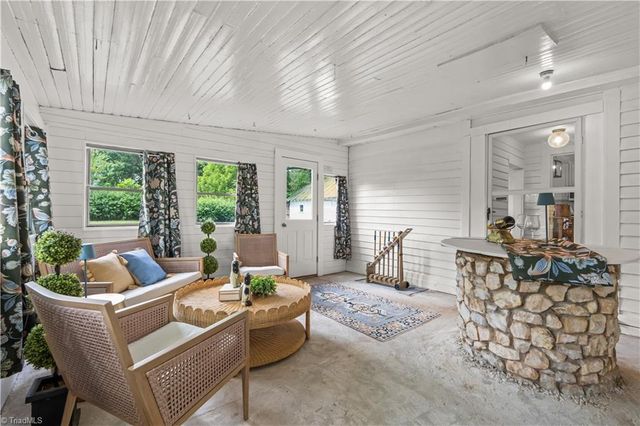 8066 Broad Street, Rural Hall, NC 27045