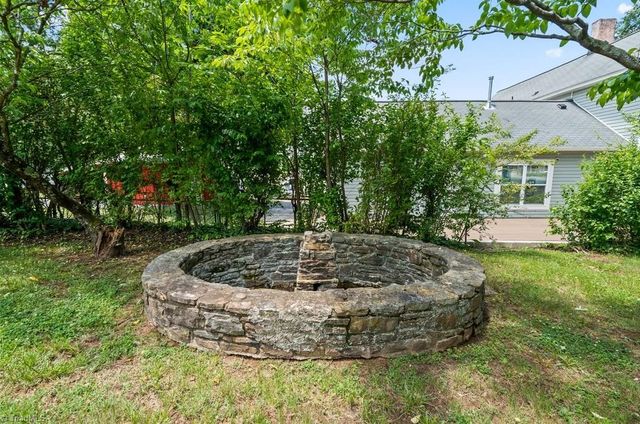 8066 Broad Street, Rural Hall, NC 27045