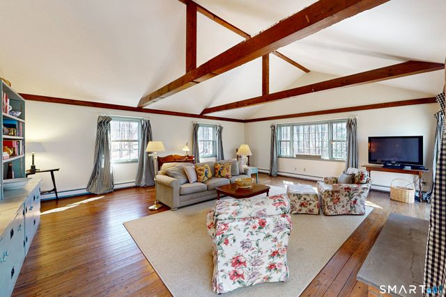 170 Boggs Hill Road, Newtown, CT 06470