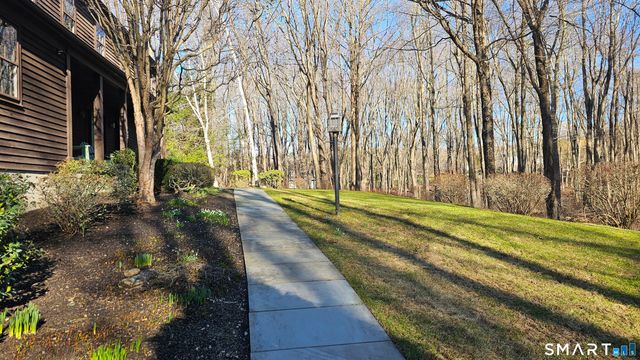 170 Boggs Hill Road, Newtown, CT 06470