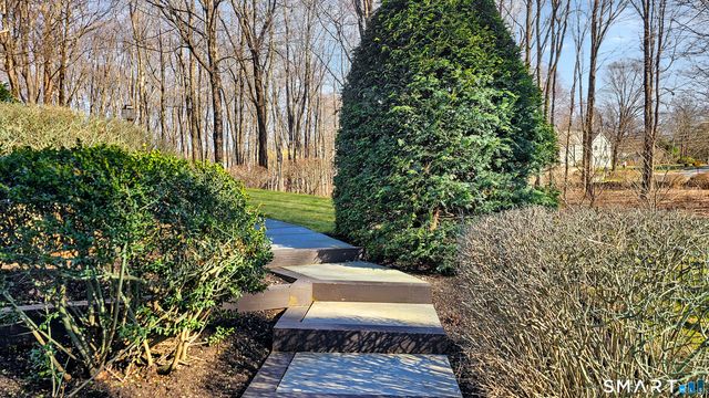 170 Boggs Hill Road, Newtown, CT 06470
