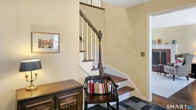 170 Boggs Hill Road, Newtown, CT 06470