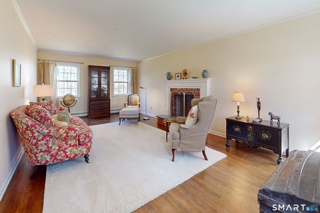 170 Boggs Hill Road, Newtown, CT 06470