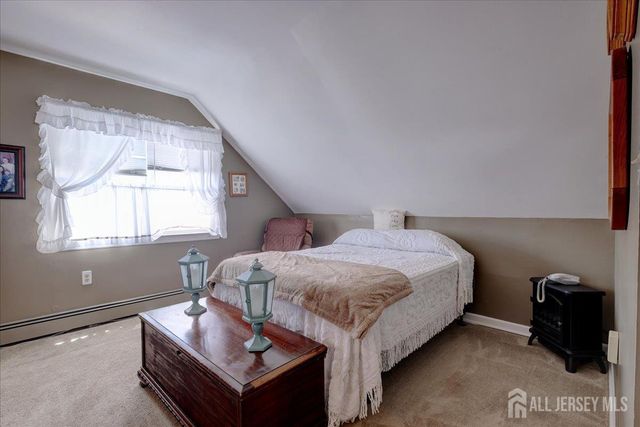 8 N Chestnut Street, Hazlet, NJ 07730