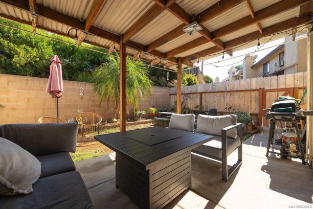 969 Marlin Dr, Vista, CA 92084