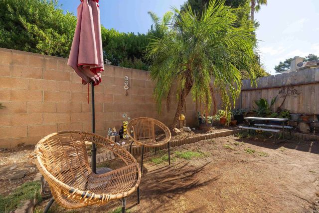 969 Marlin Dr, Vista, CA 92084