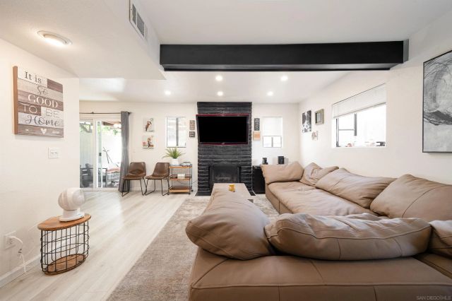 969 Marlin Dr, Vista, CA 92084