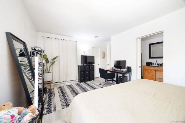 969 Marlin Dr, Vista, CA 92084