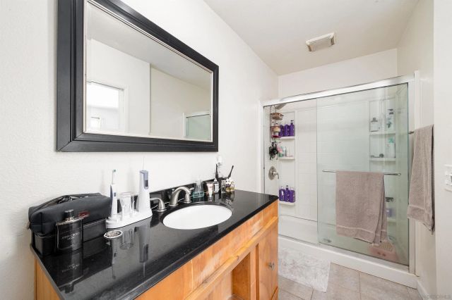 969 Marlin Dr, Vista, CA 92084