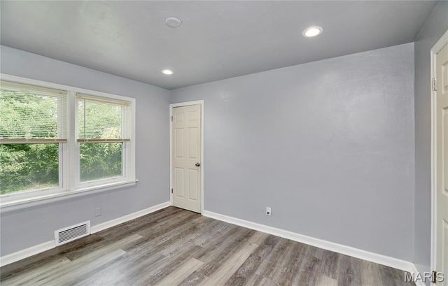 153 Signal Hill Drive, St Louis, MO 63121