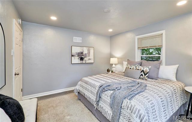 153 Signal Hill Drive, St Louis, MO 63121