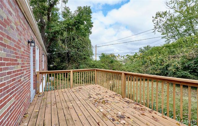 153 Signal Hill Drive, St Louis, MO 63121