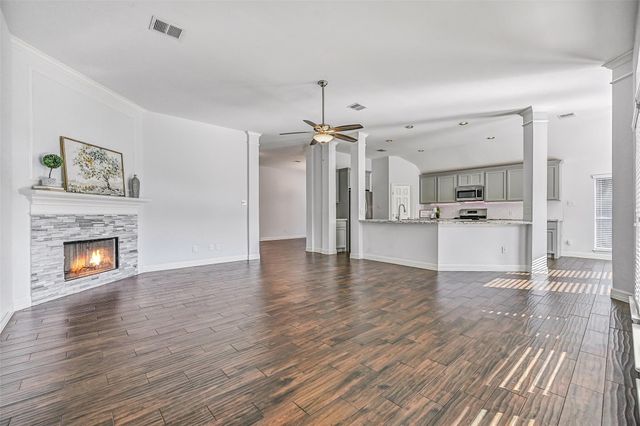 3118 Red Maple Drive, Friendswood, TX 77546