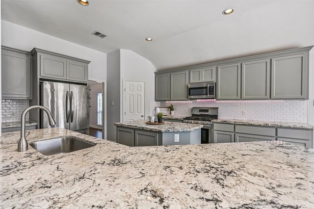 3118 Red Maple Drive, Friendswood, TX 77546