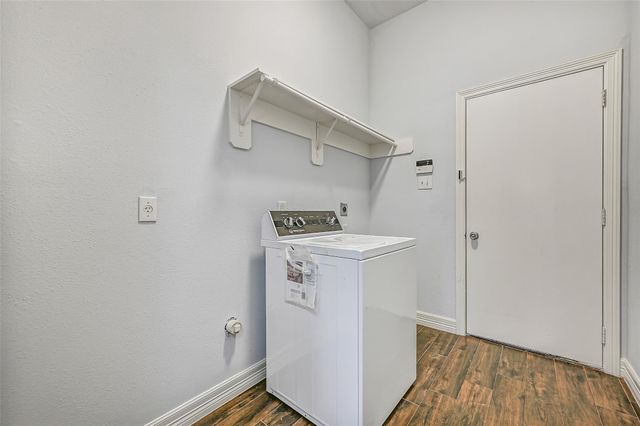 3118 Red Maple Drive, Friendswood, TX 77546