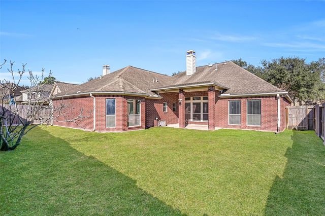 3118 Red Maple Drive, Friendswood, TX 77546