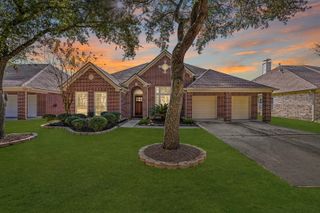 3118 Red Maple Drive, Friendswood, TX 77546