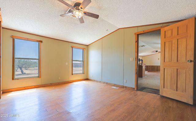 5687 S Mesquite Tree Lane, Hereford, AZ 85615