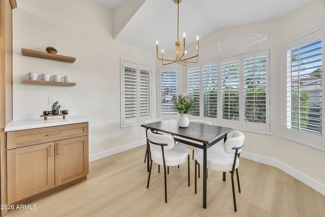 2642 E HARTFORD Avenue, Phoenix, AZ 85032