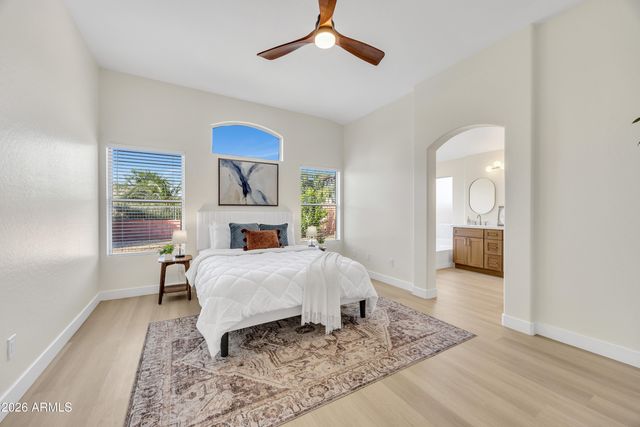 2642 E HARTFORD Avenue, Phoenix, AZ 85032