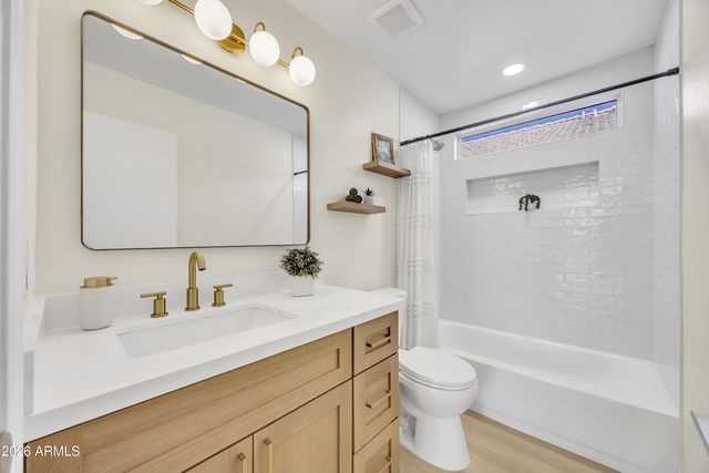 2642 E HARTFORD Avenue, Phoenix, AZ 85032