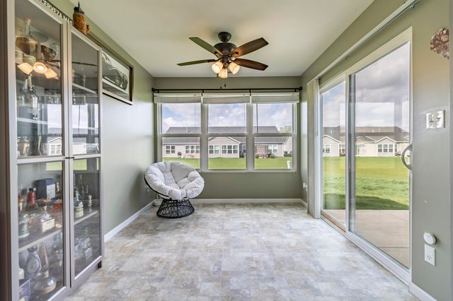 15402 W 102nd Place, Dyer, IN 46311