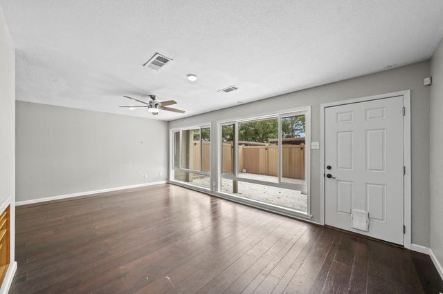 2303 Briar West Boulevard 2303, Houston, TX 77077